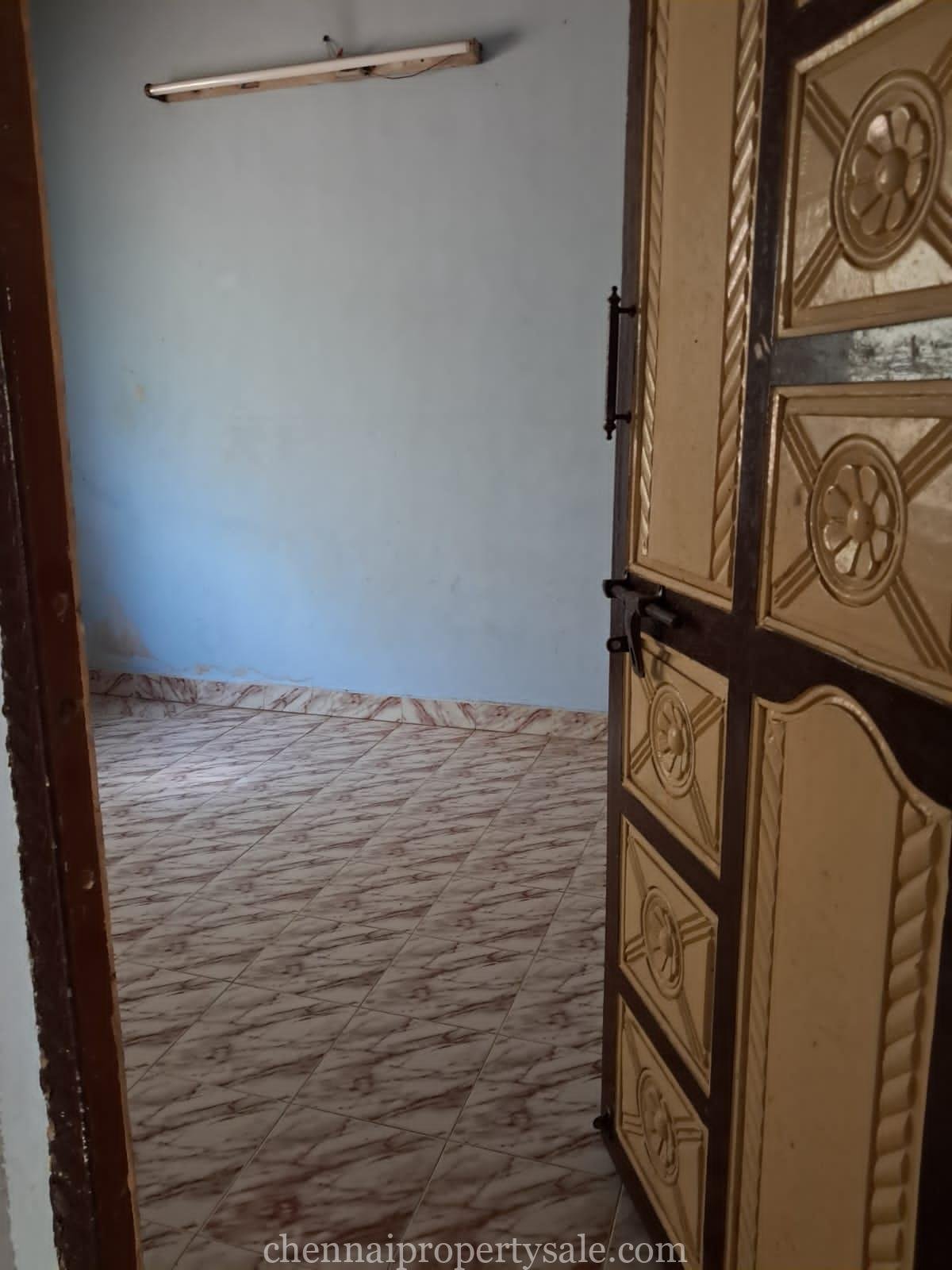 Flat Sale in Annanur