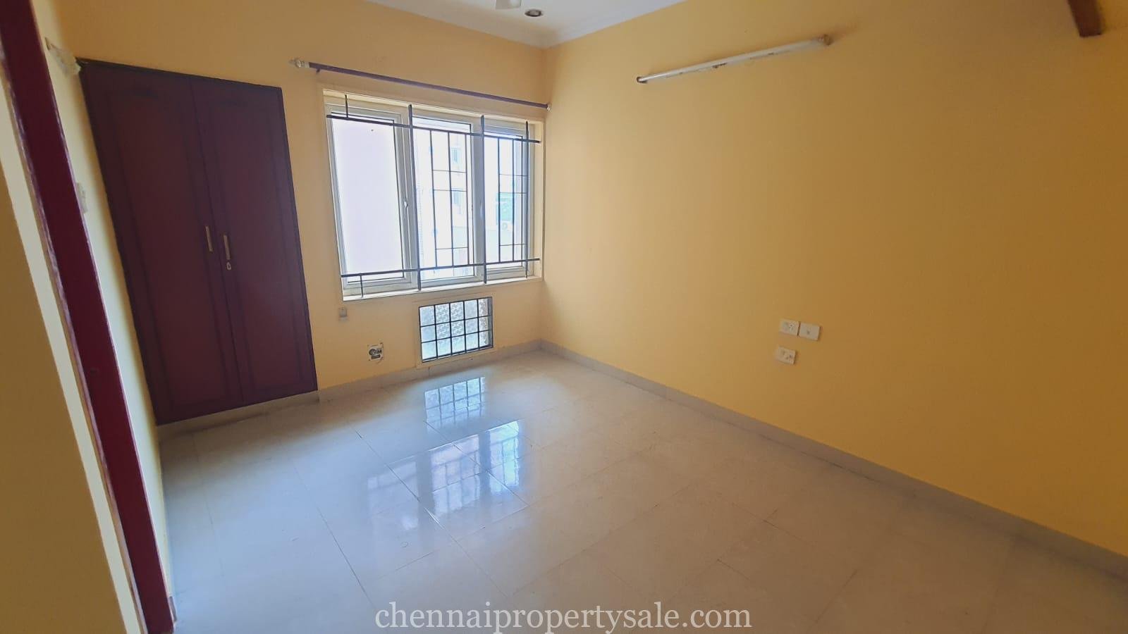 1420 Sq.Ft 3 Bhk Flat Sale in Virugambakkam
