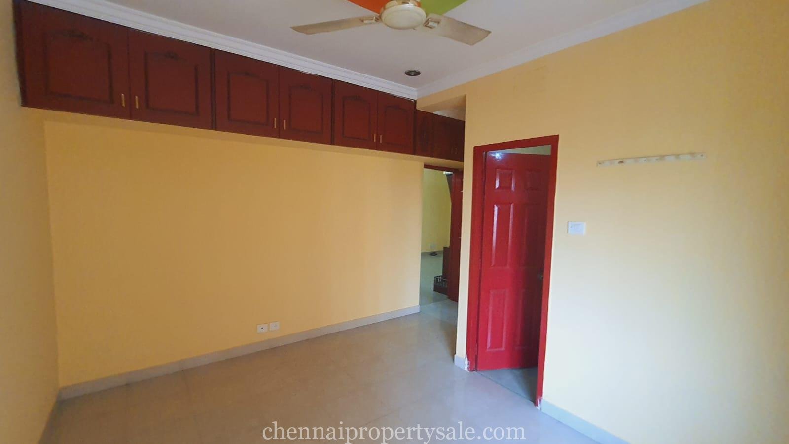 1420 Sq.Ft 3 Bhk Flat Sale in Virugambakkam