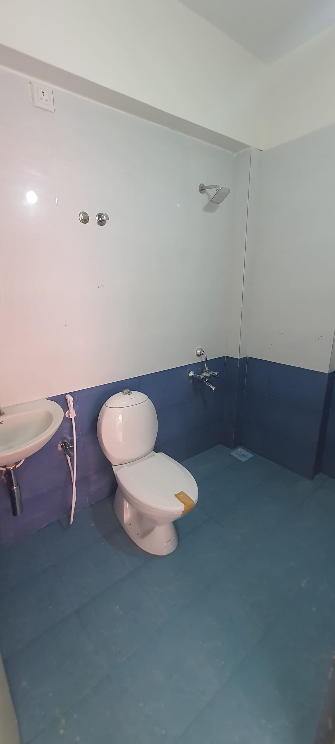 EBONY FLAT sale in manapakkam near MIOT hospital (1)