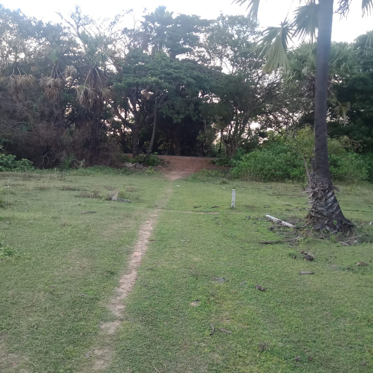 acre vacant land sale in Kuvathur 