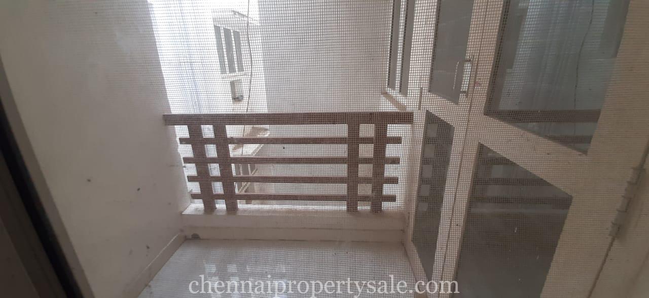 Spacious 3 BHK flat in Navalur, OMR