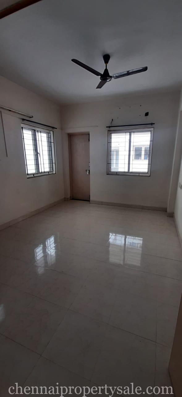 Spacious 3 BHK flat in Navalur, OMR