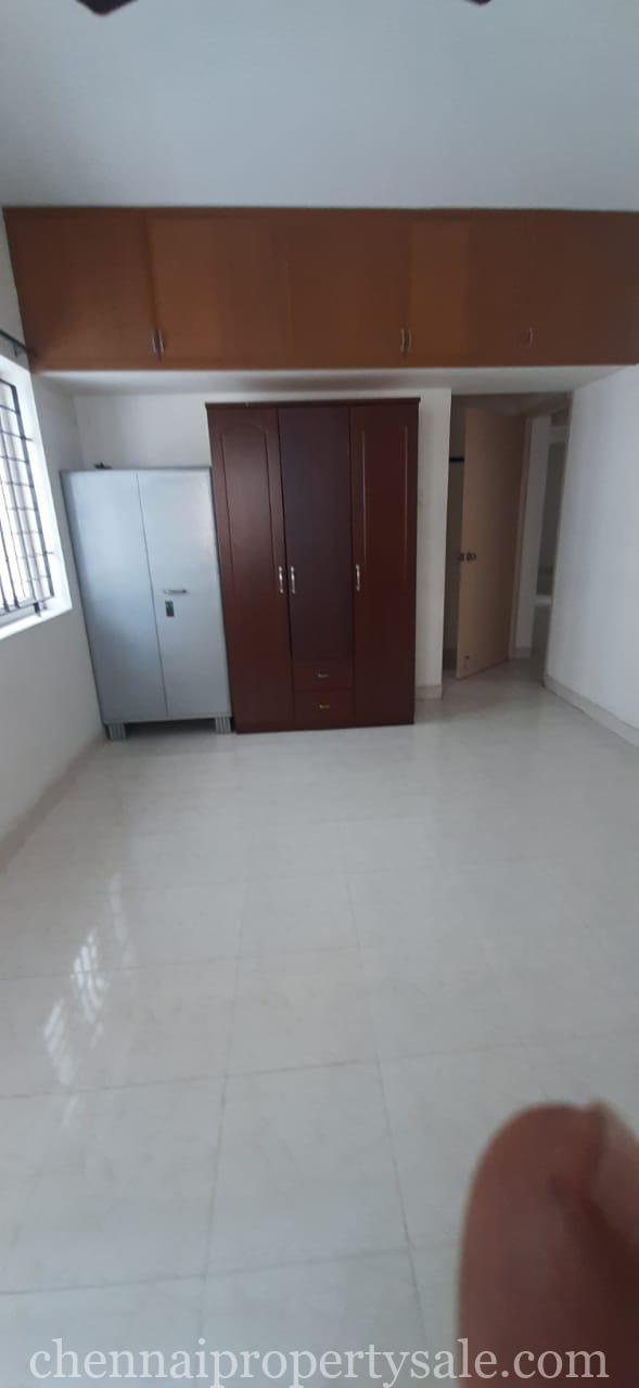 Spacious 3 BHK flat in Navalur, OMR