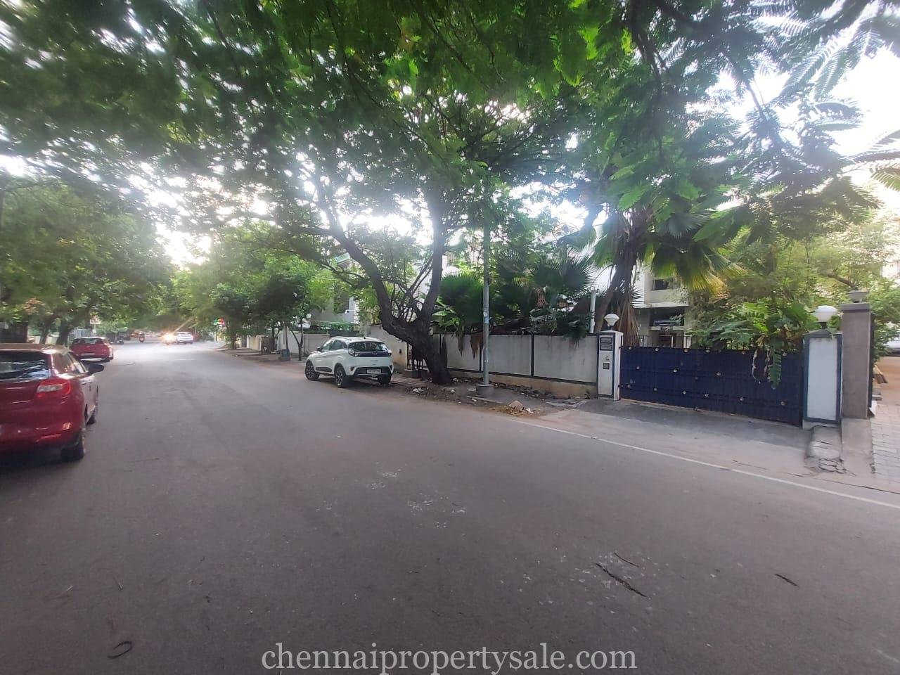 5000 Sqft Residential Land With Old Building Sale in Anna Nagar