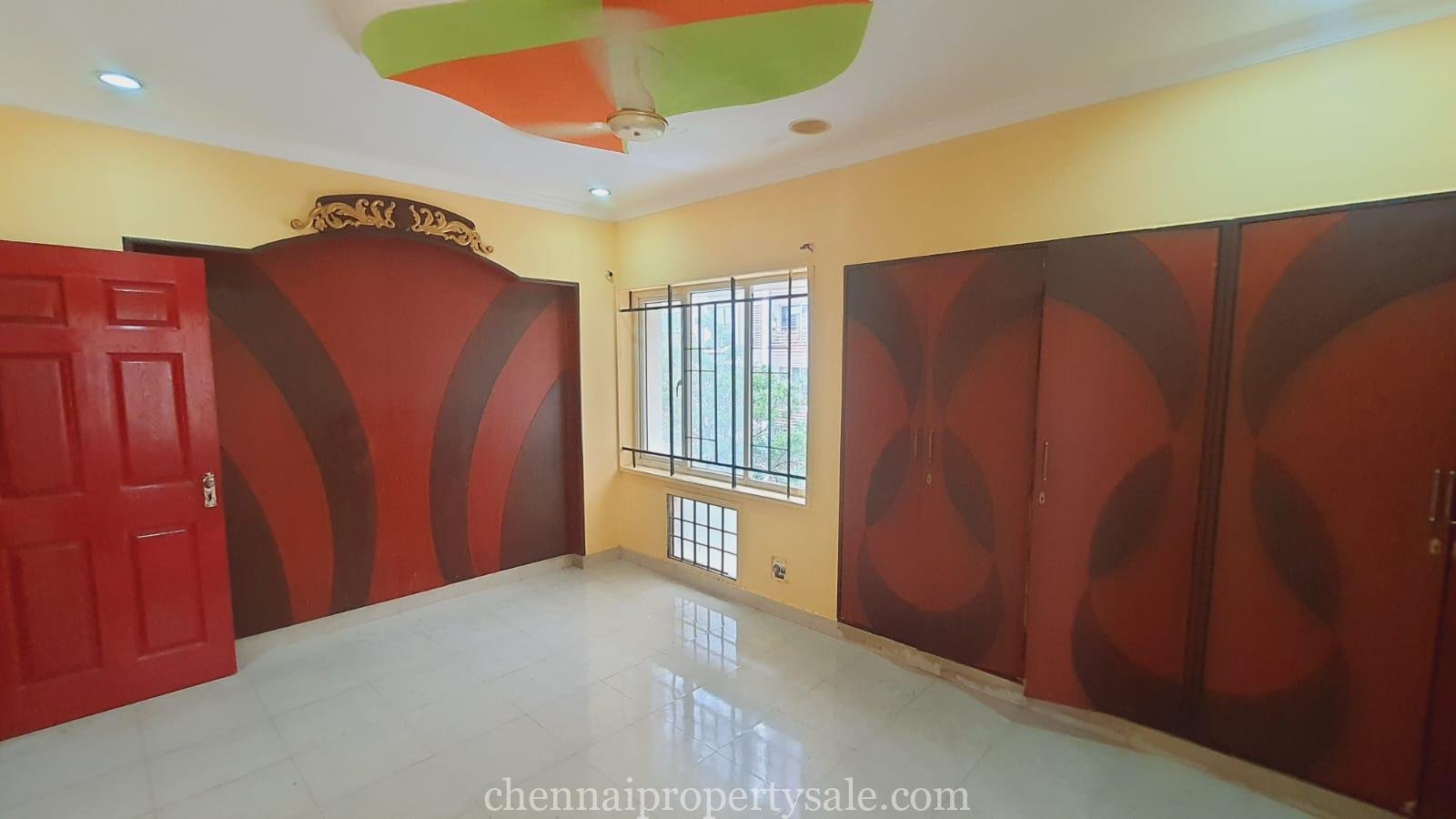 1420 Sq.Ft 3 Bhk Flat Sale in Virugambakkam