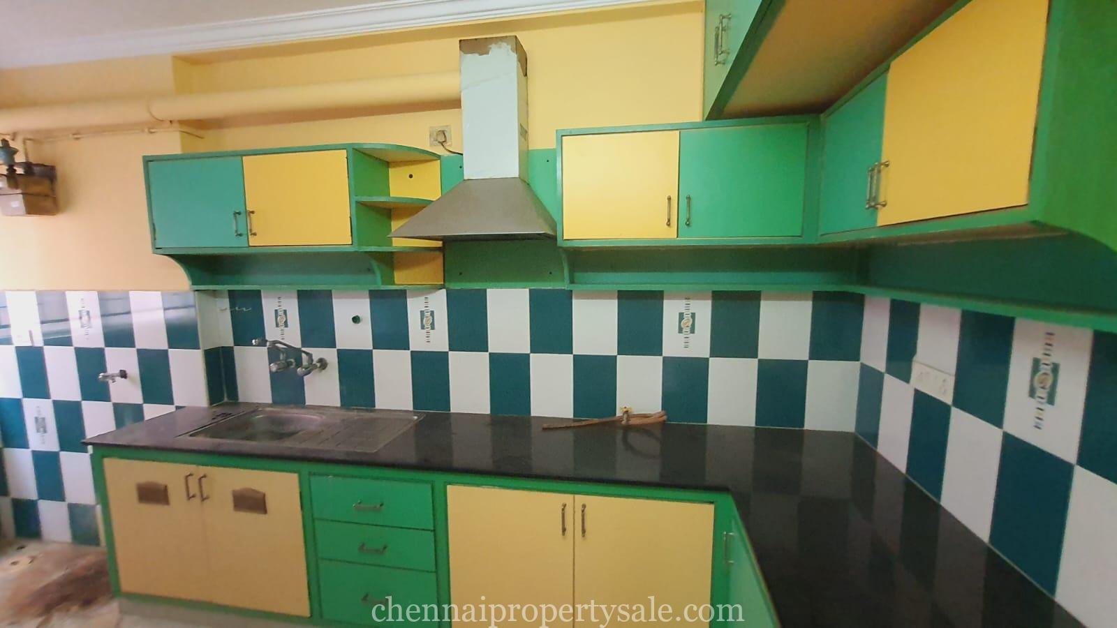 1420 Sq.Ft 3 Bhk Flat Sale in Virugambakkam