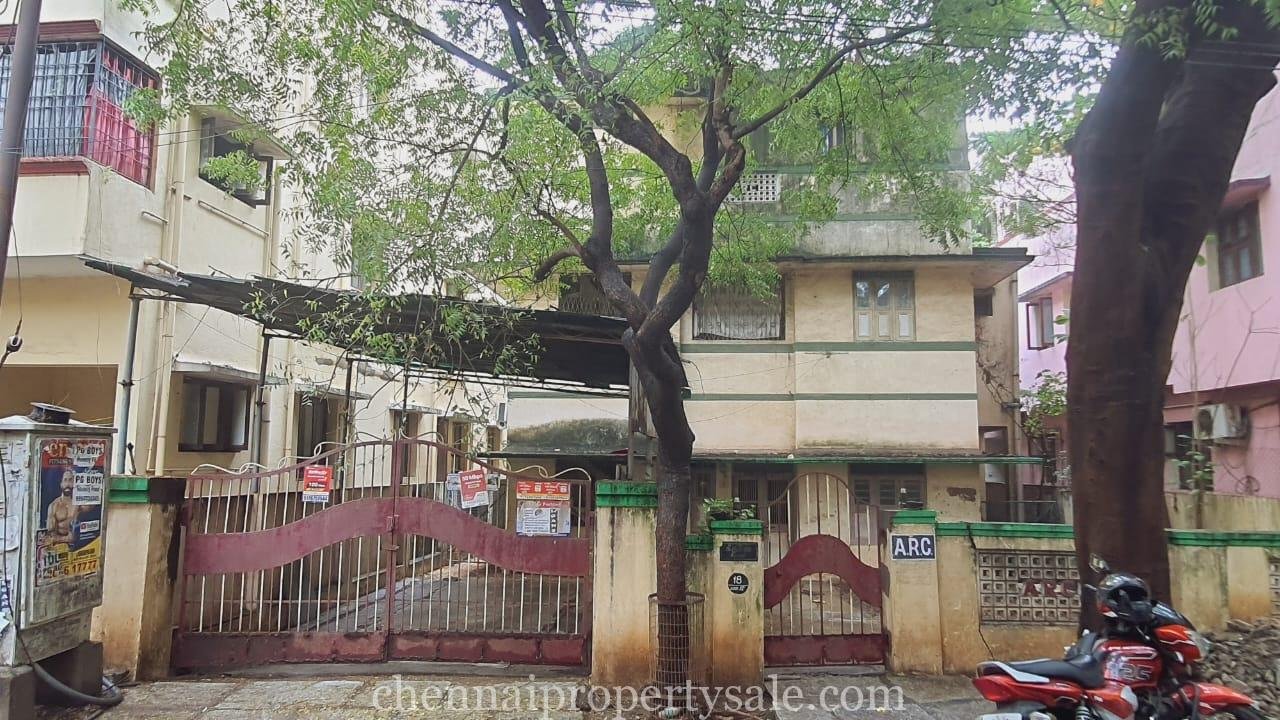 4235 Sq.Ft Land With Building Sale in Kodambakkam