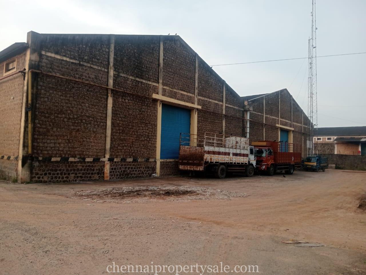 Rental Income Warehouse For Sale in Puzhal