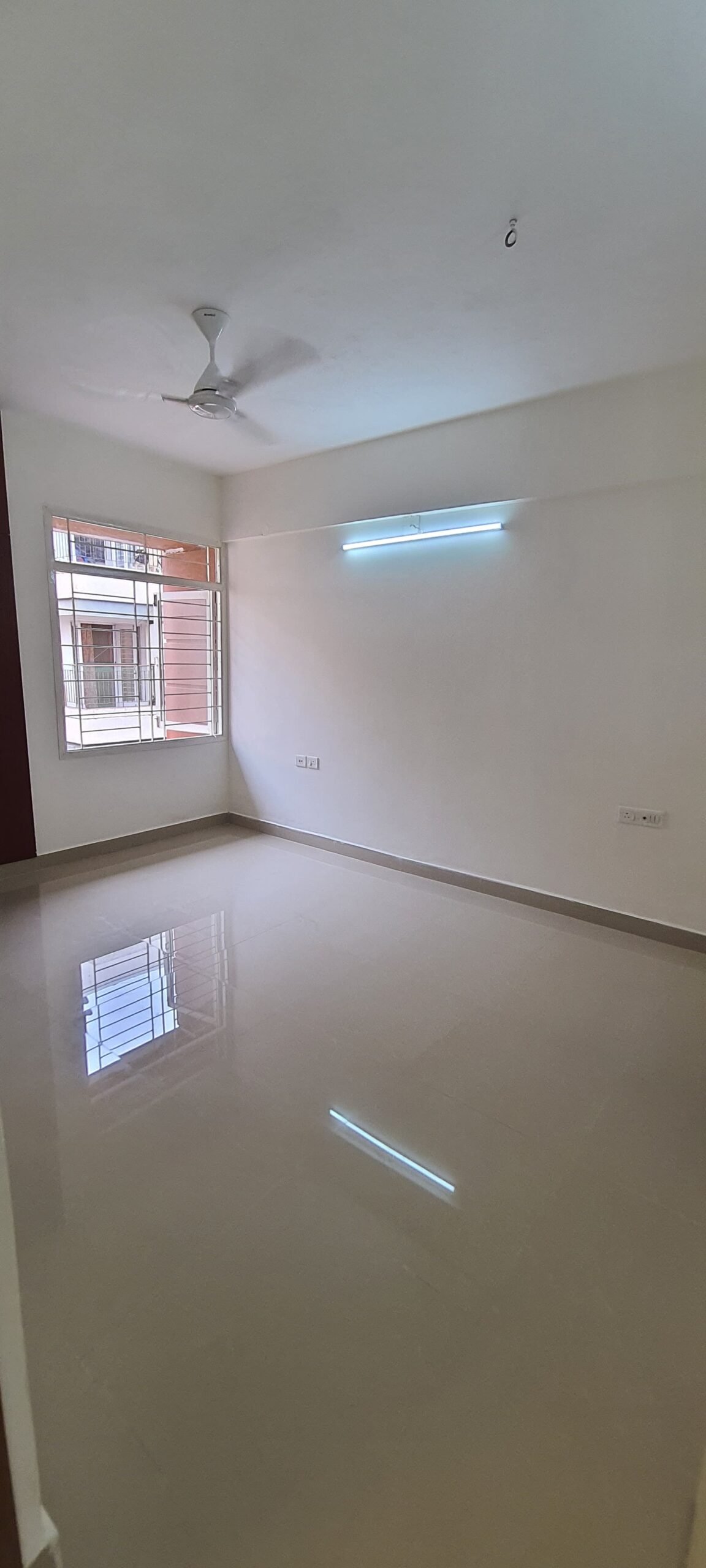 EBONY FLAT sale in manapakkam near MIOT hospital (1)