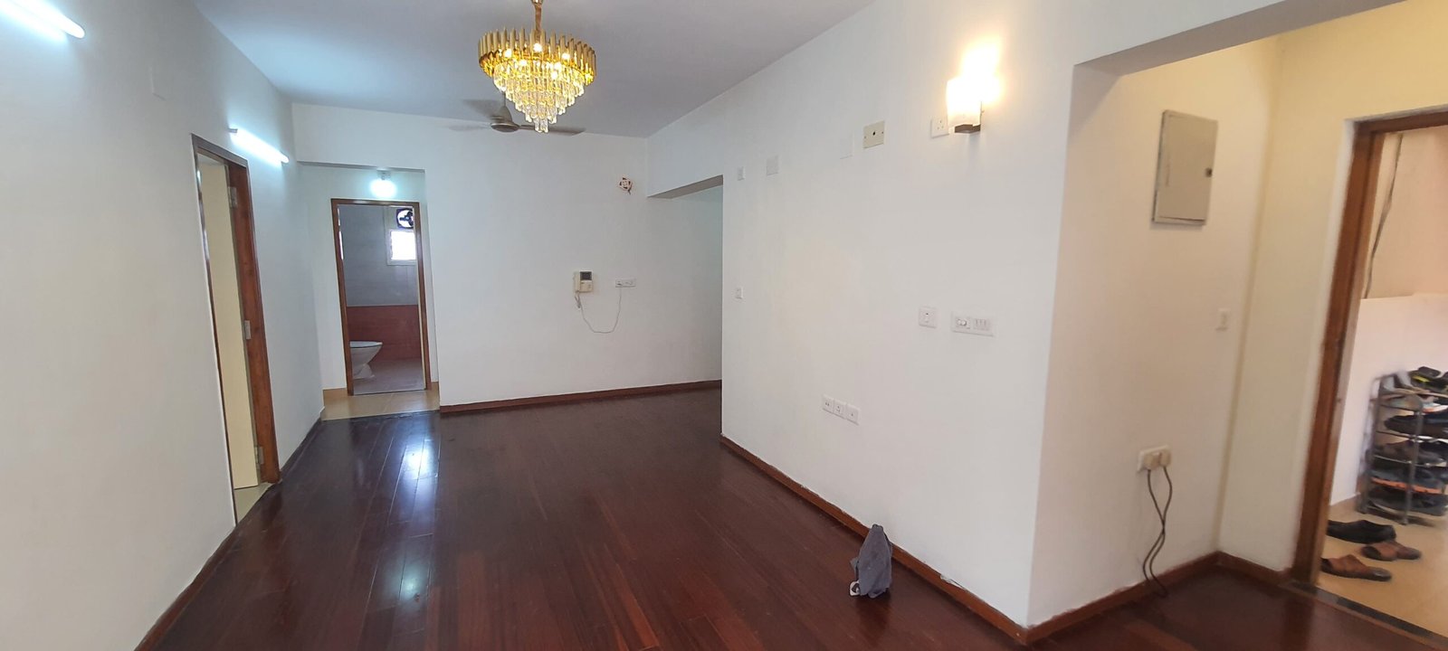 EBONY FLAT sale in manapakkam near MIOT hospital (1)