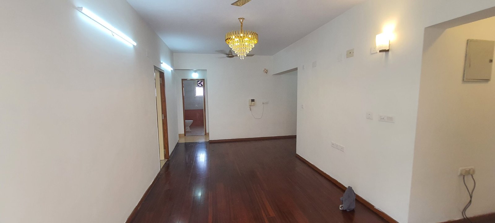 EBONY FLAT sale in manapakkam near MIOT hospital (1)